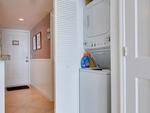 $4,100 | 2115 Windward Way, Unit 102, Vero Beach, FL 32963