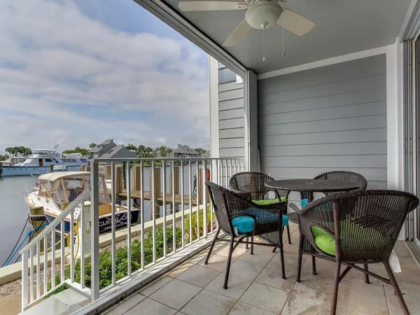 $4,100 | 2115 Windward Way, Unit 102, Vero Beach, FL 32963