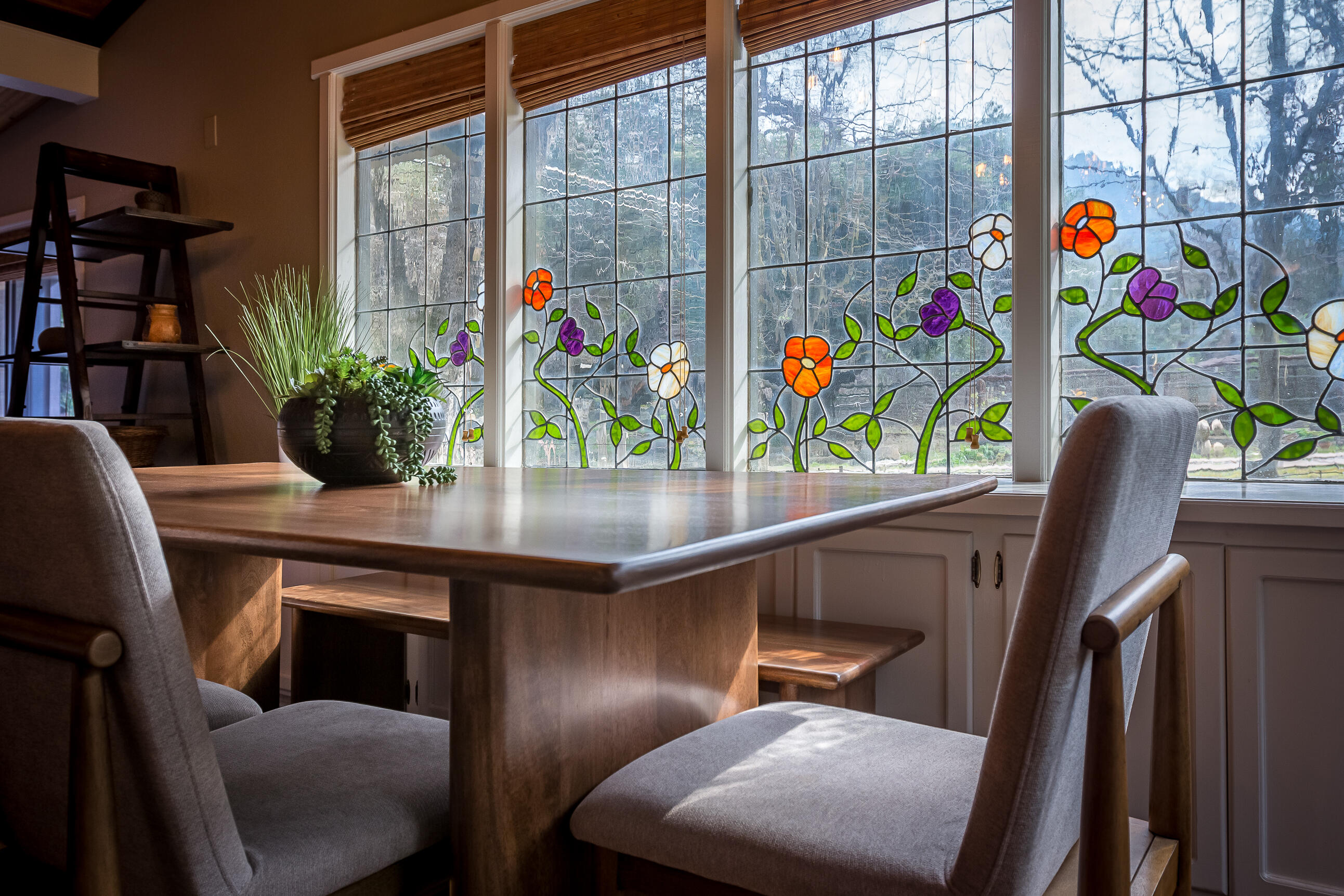 43195 South Fork Drive Three Rivers, CA 93271 - Photo 15 of 70 Beautiful stained glass windows