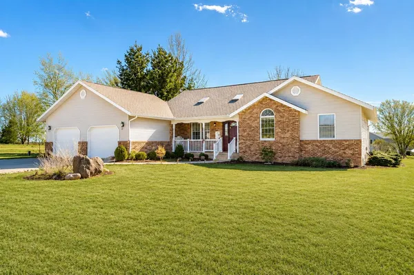 $339,000 | 31-5 Medinah Drive, Lake Carroll, IL 61078