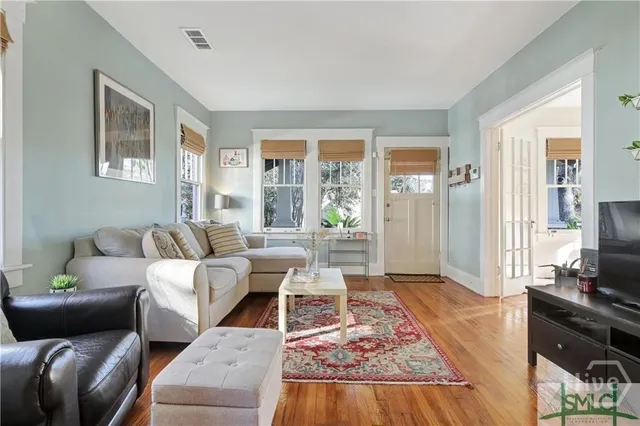 $2,600 | 709 East 48th Street, Savannah, GA 31405