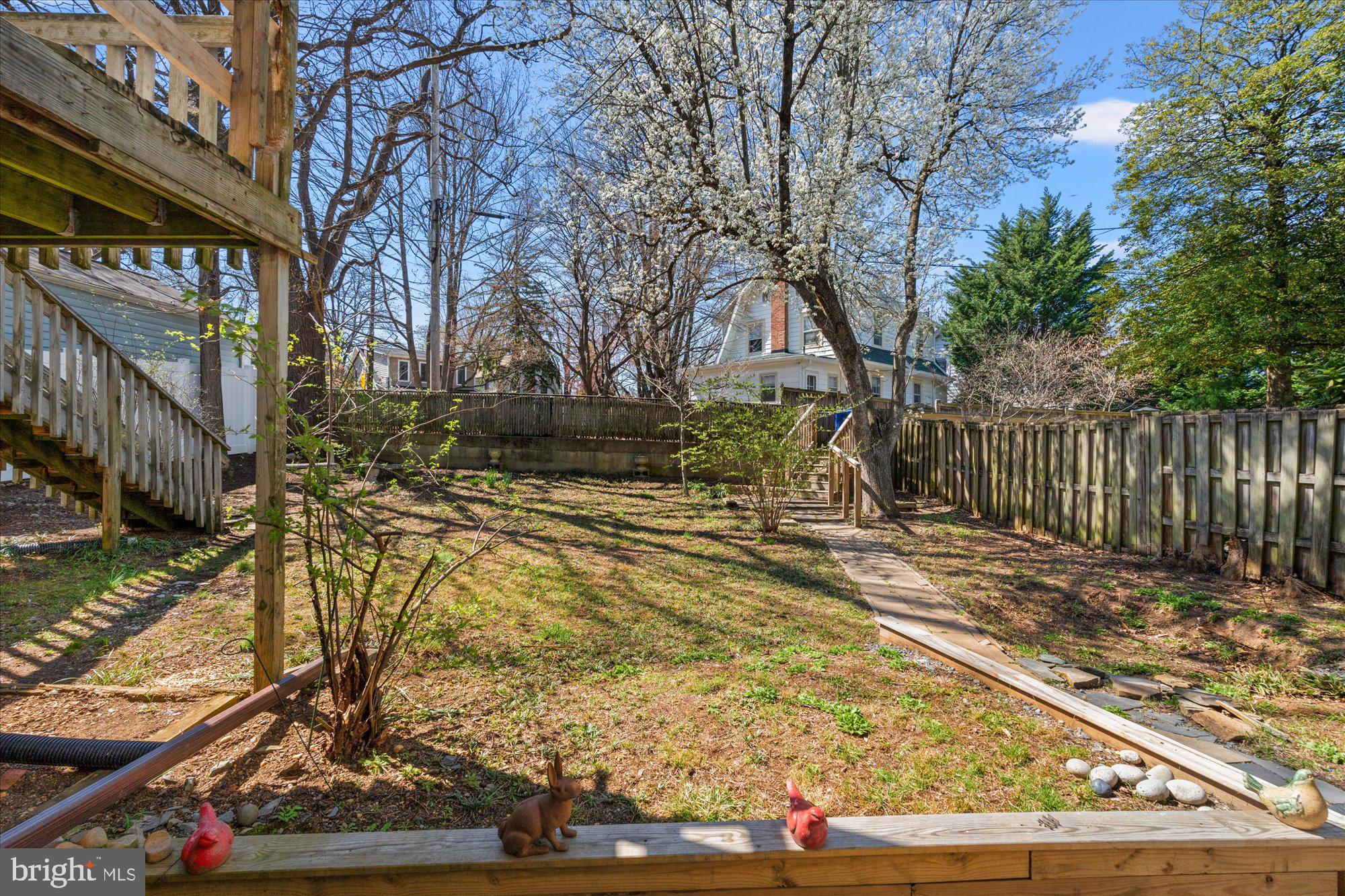 4304 River Road Northwest Washington, DC 20016 - Photo 31 of 33 Fenced back yard