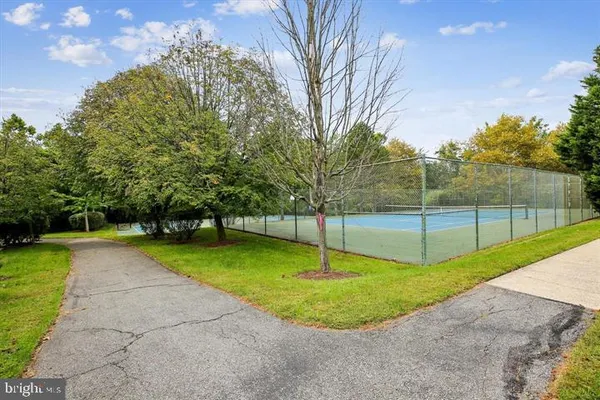 $4,025 | 464 Winding Rose Drive, Rockville, MD 20850