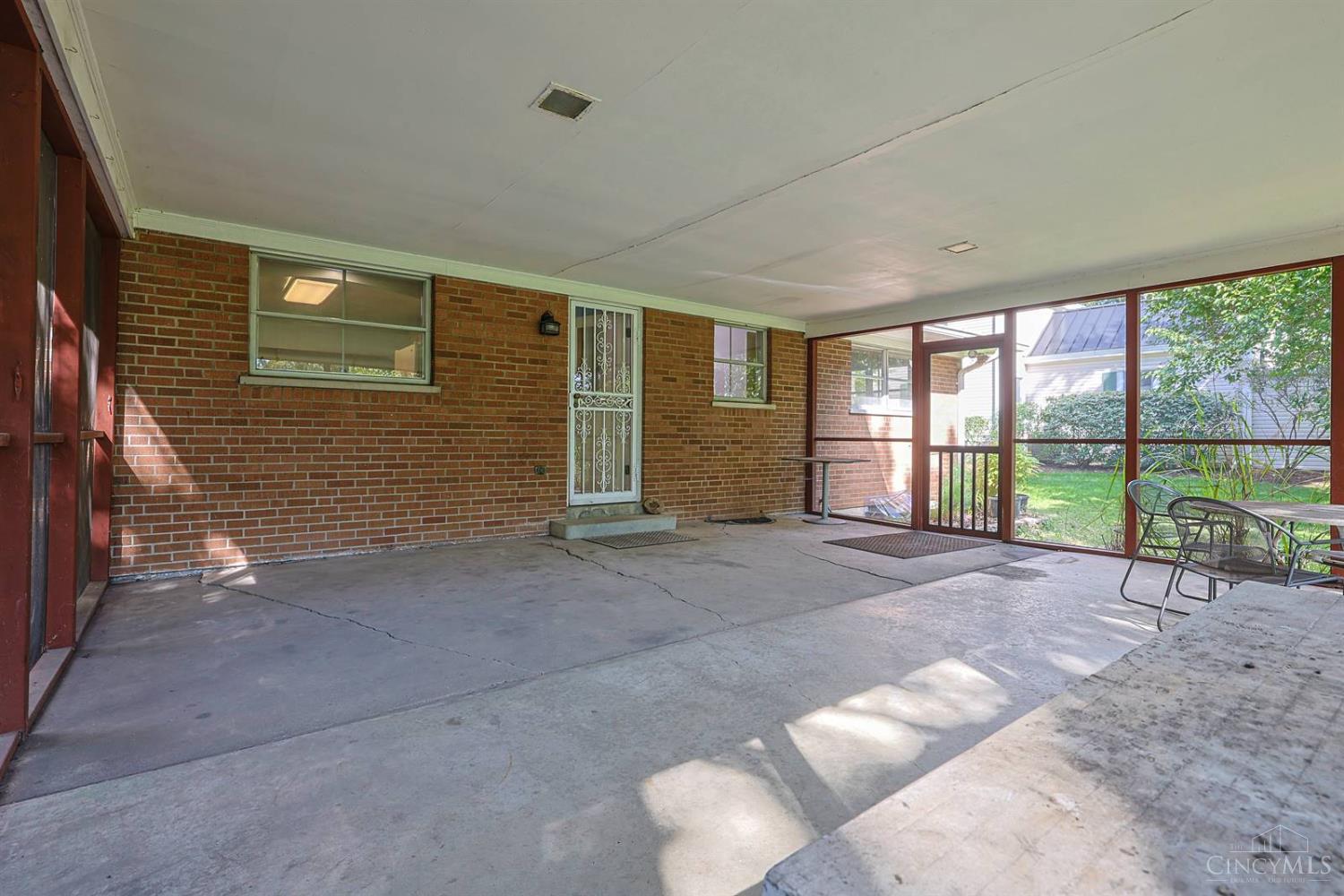 543 Compton Road Cincinnati, OH 45215 - Photo 33 of 39 Gallery Image 33