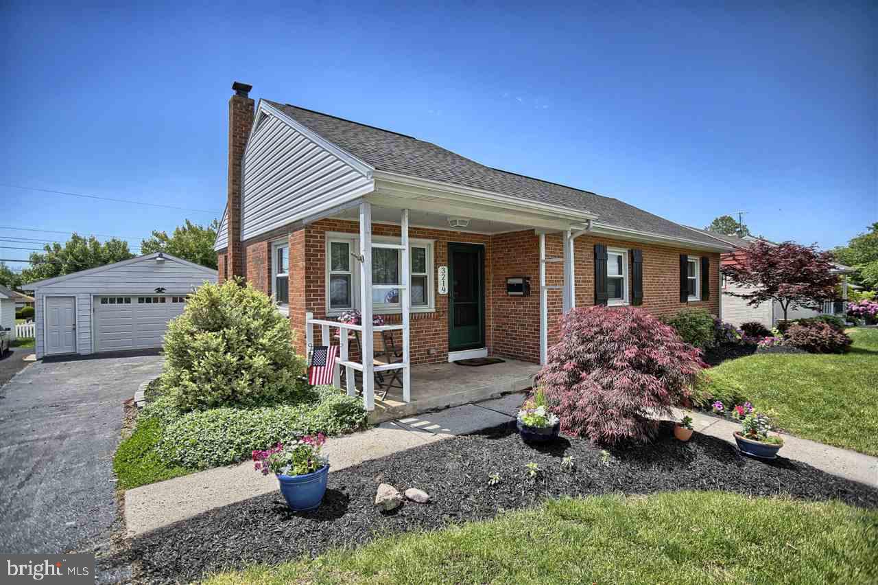 3219 Batesfield Road Harrisburg, PA 17109 - Photo 2 of 19 Gallery Image 2
