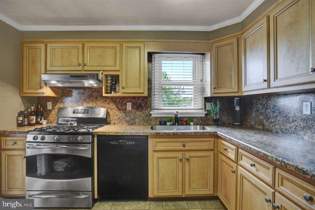 3219 Batesfield Road Harrisburg, PA 17109 - Photo 10 of 19 Gallery Image 10