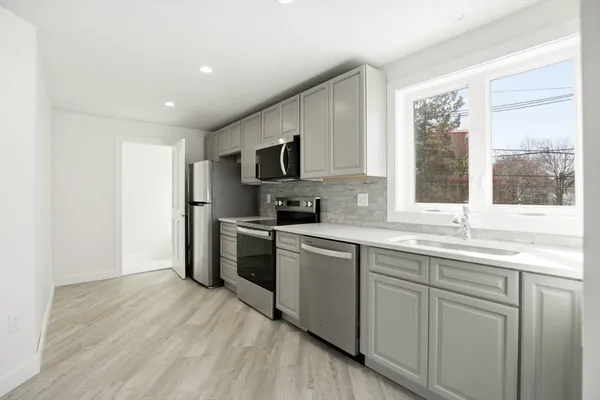 $4,200 | 23 Blake Street, Unit 2, Revere, MA 02151