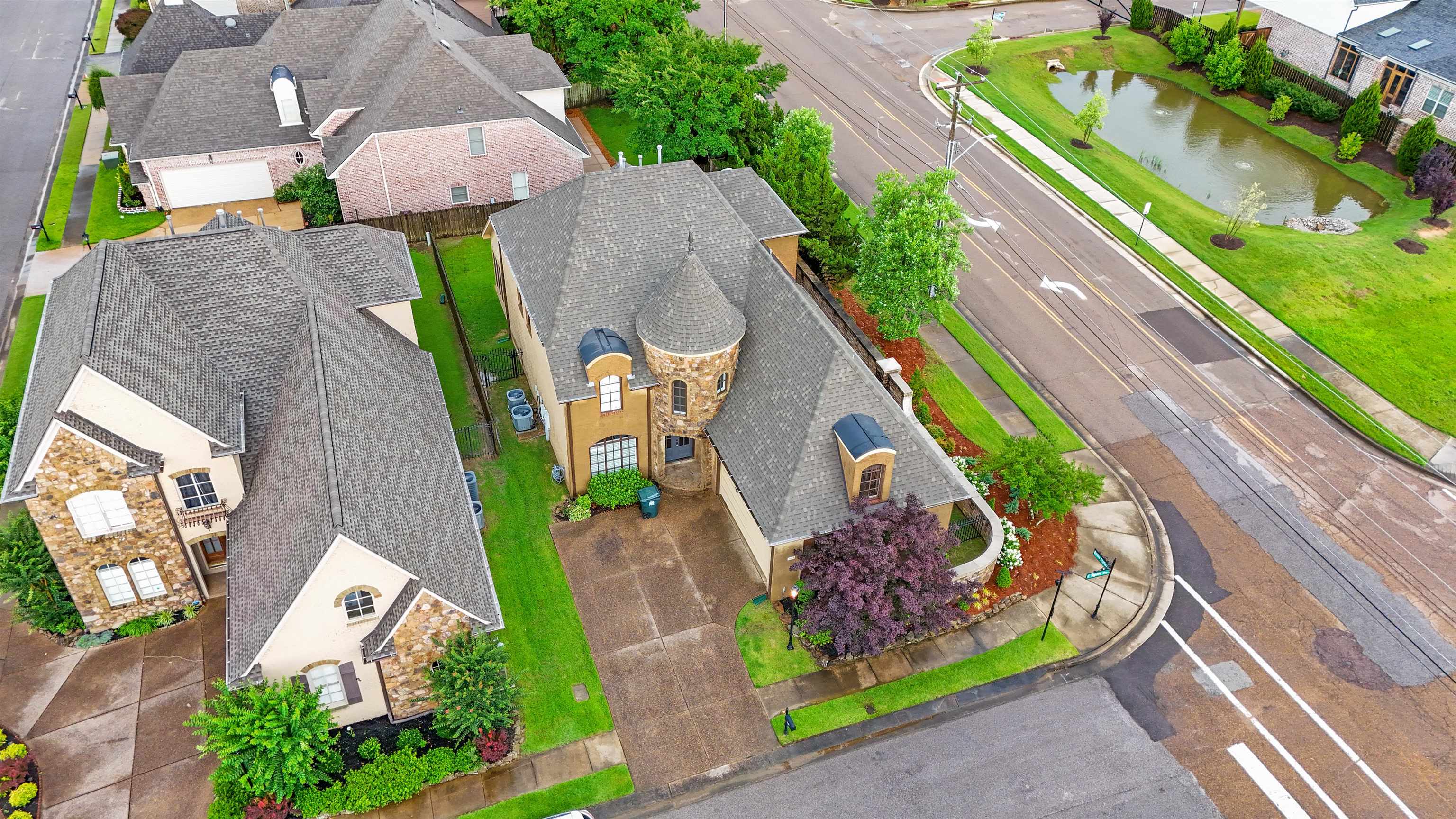 3485 East Taplow Way Collierville, TN 38017 - Photo 31 of 38 an aerial view of a house
