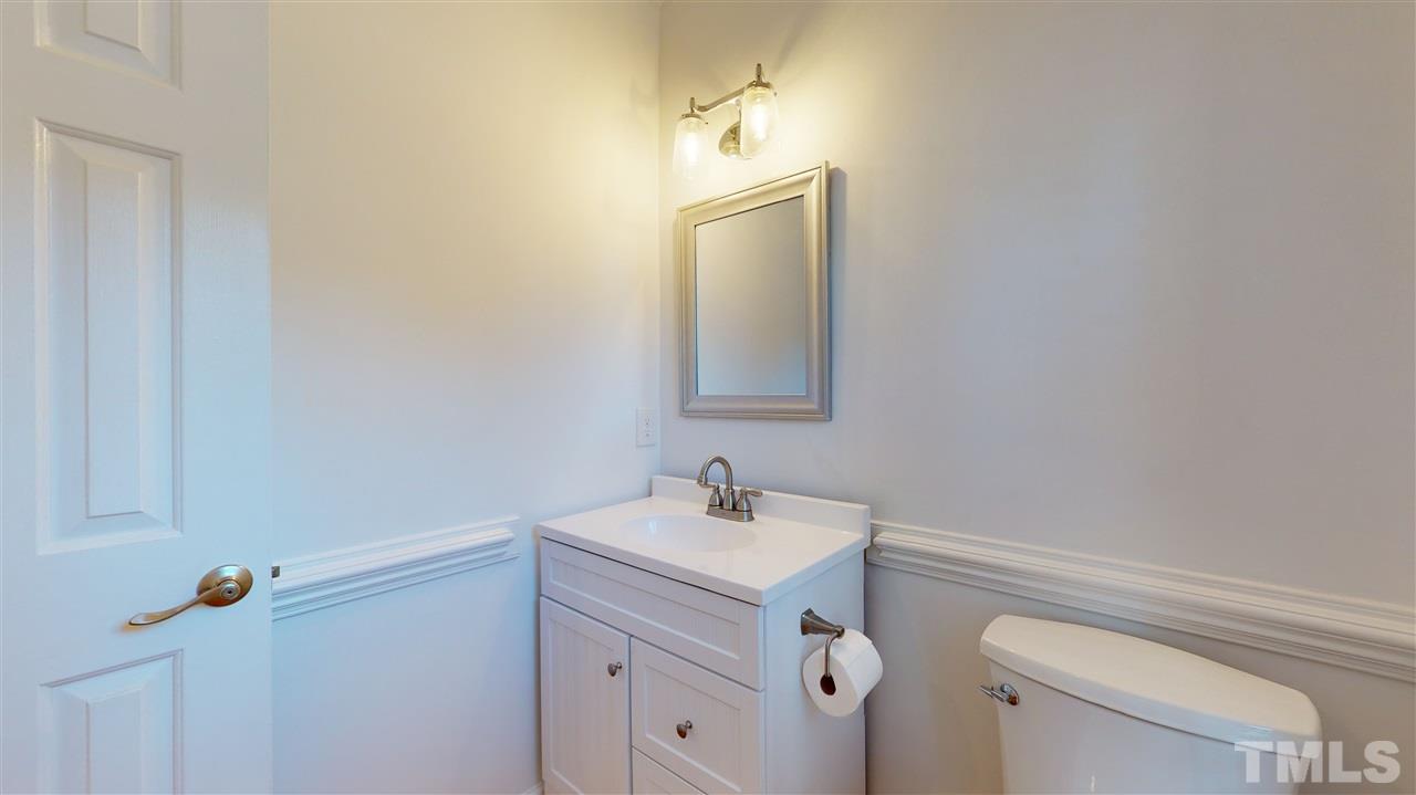 607 Crabbery Lane Raleigh, NC 27609 - Photo 11 of 28 Gallery Image 11
