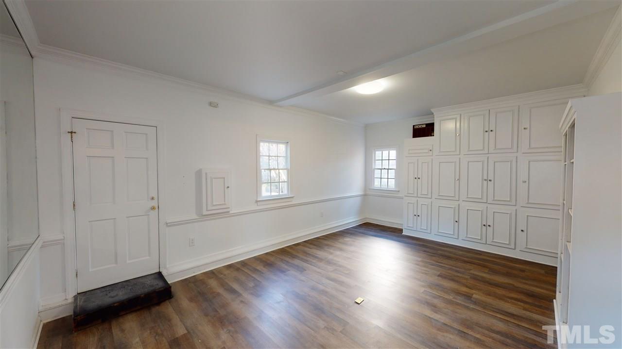 607 Crabbery Lane Raleigh, NC 27609 - Photo 12 of 28 Gallery Image 12