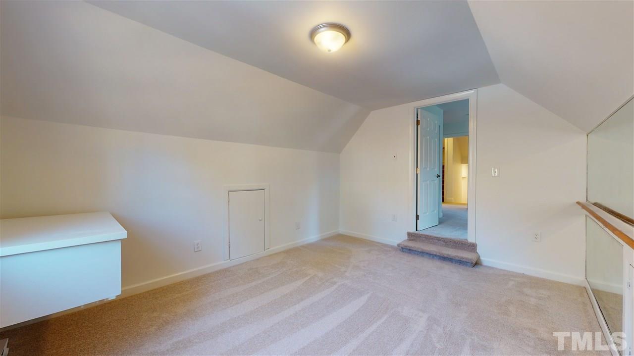 607 Crabbery Lane Raleigh, NC 27609 - Photo 18 of 28 Gallery Image 18