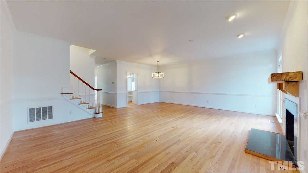 607 Crabbery Lane Raleigh, NC 27609 - Photo 9 of 28 Gallery Image 9