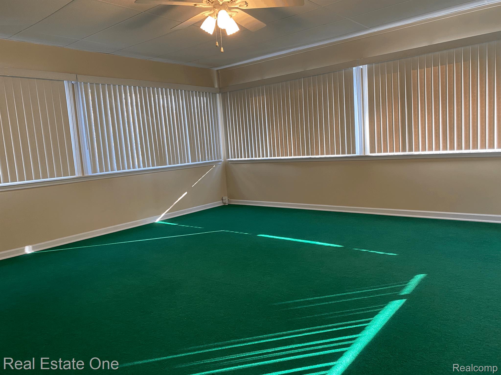 8321 Ferry Road Grosse Ile, MI 48138 - Photo 20 of 49
