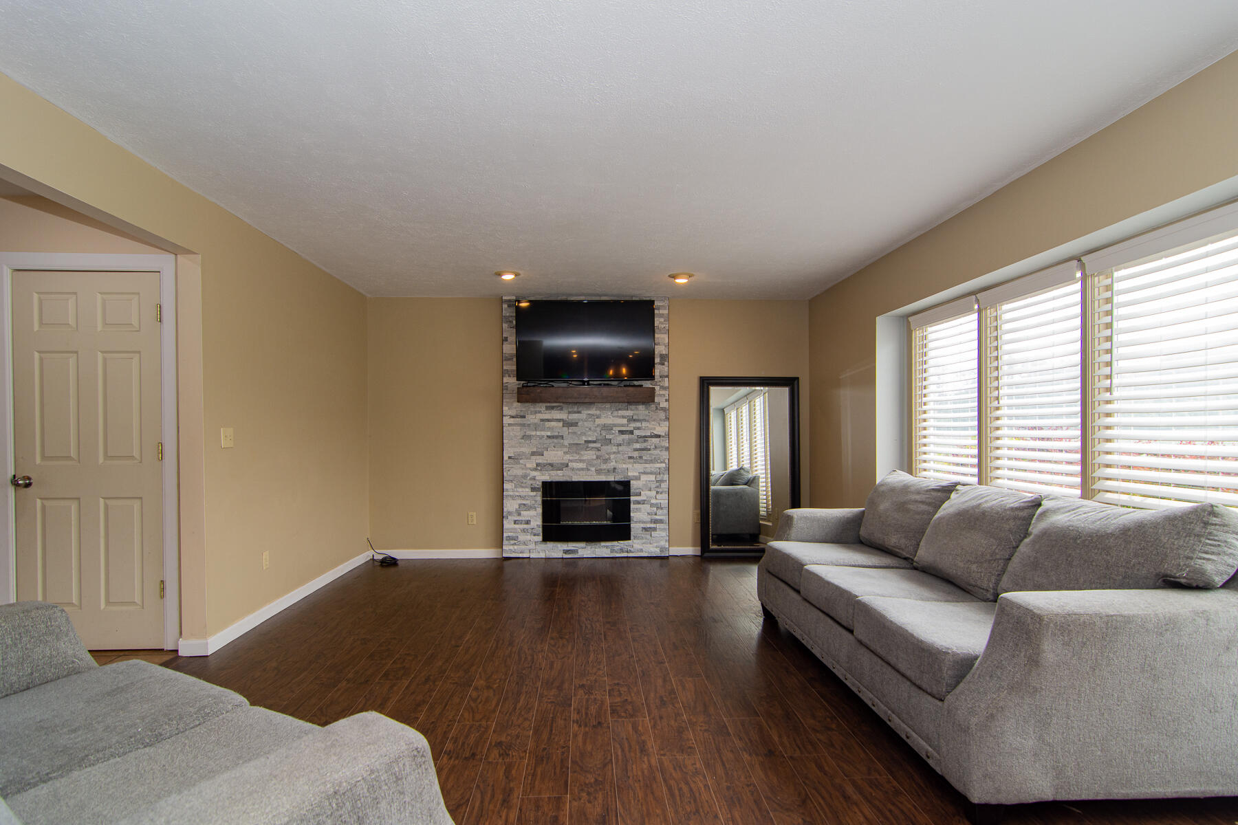 10917 Range Line Road Berrien Springs, MI 49103 - Photo 6 of 37 Rangeline-24