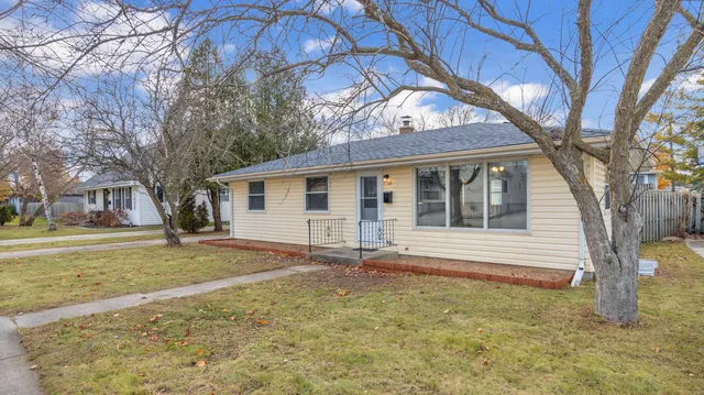 $339,900 | 1702 North 26th Street, Sheboygan, WI 53081