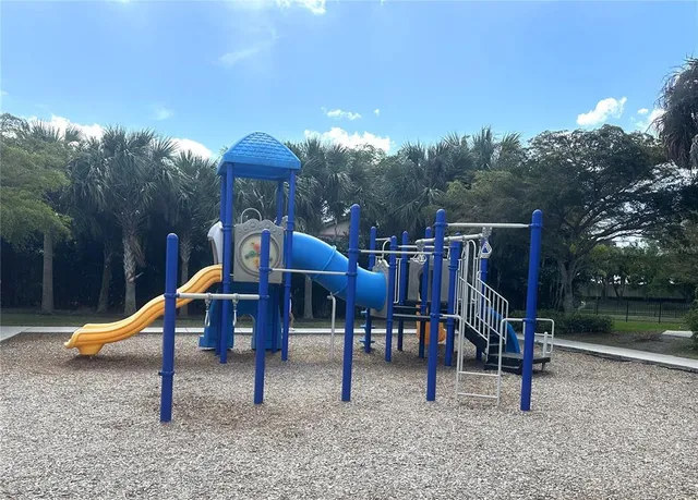 $499,900 | 209 Vinadio Boulevard, Nokomis, FL 34275