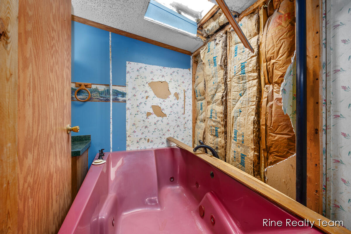 9140 James Street Reed City, MI 49677 - Photo 13 of 20 9140 James Dr 1011