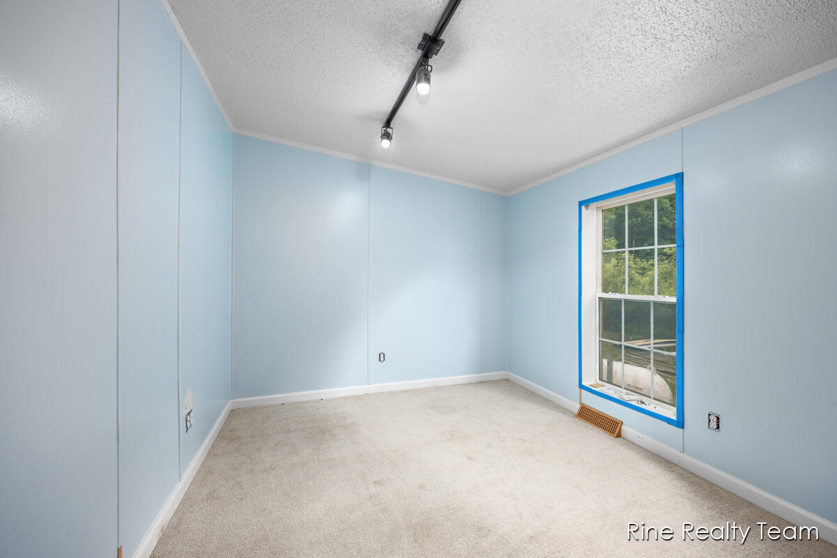 9140 James Street Reed City, MI 49677 - Photo 16 of 20 9140 James Dr 1014