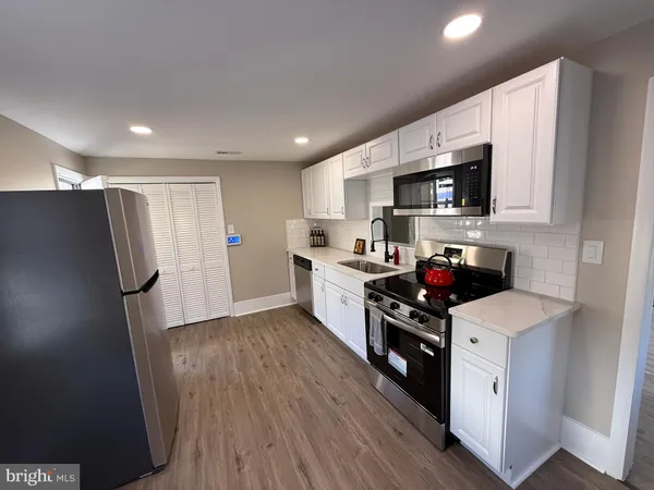 $279,999 | 416 Howell Drive, New Castle, DE 19720