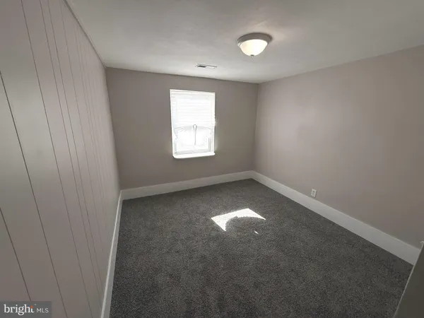 $279,999 | 416 Howell Drive, New Castle, DE 19720