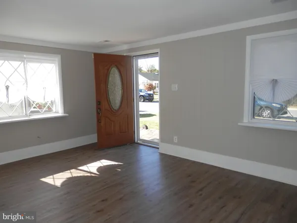 $279,999 | 416 Howell Drive, New Castle, DE 19720