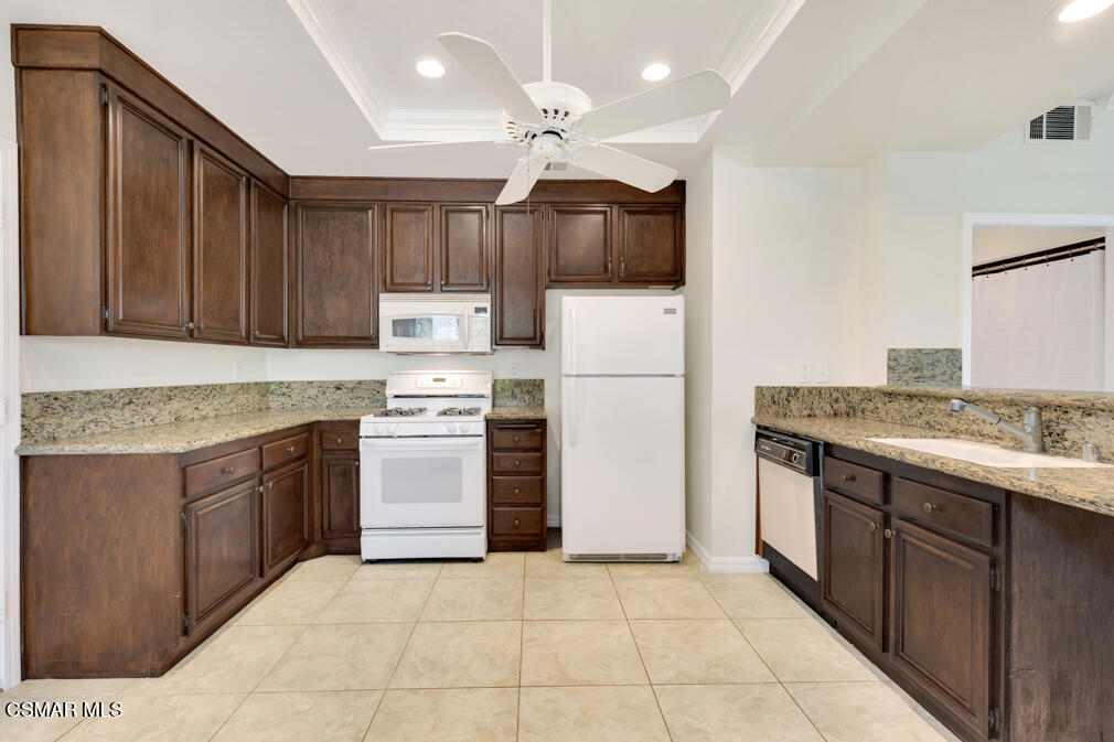 275 Ridgeton Lane, Unit A Simi Valley, CA 93065 - Photo 9 of 41