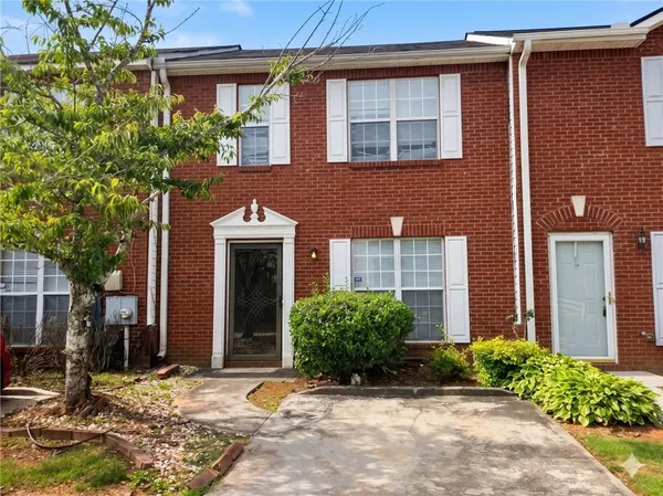 $149,900 | 5737 Strathmoor Manor Circle, Lithonia, GA 30058