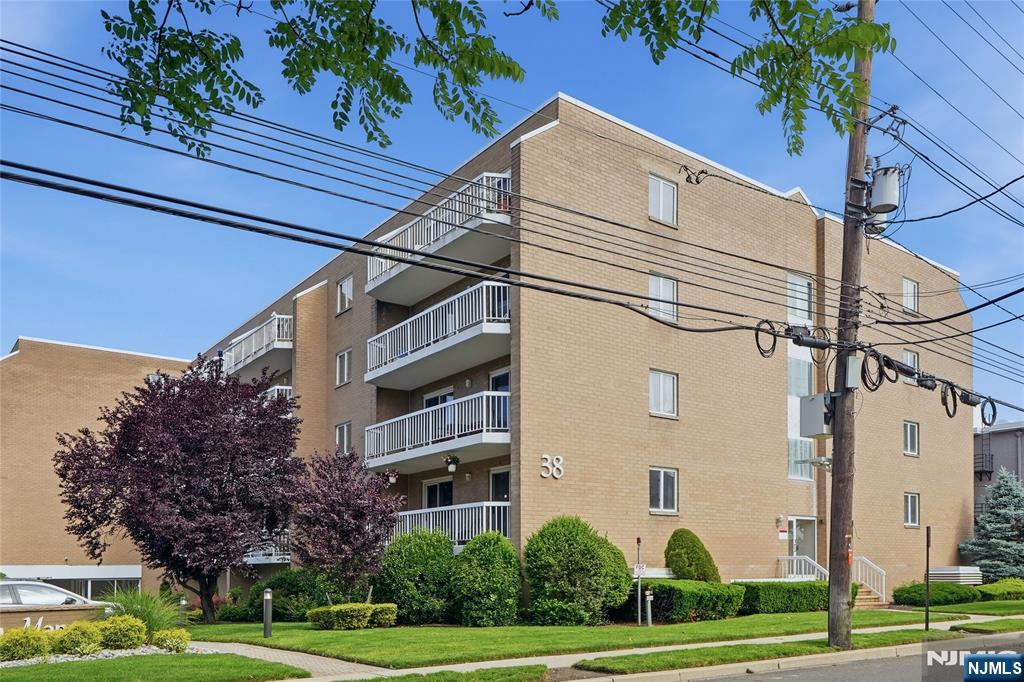 38 Moonachie Road, Unit 101 Hackensack, NJ 07601 - Photo 27 of 28