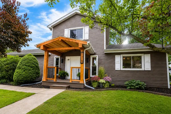 $435,000 | 1119 Wheatland Drive, Shorewood, IL 60404