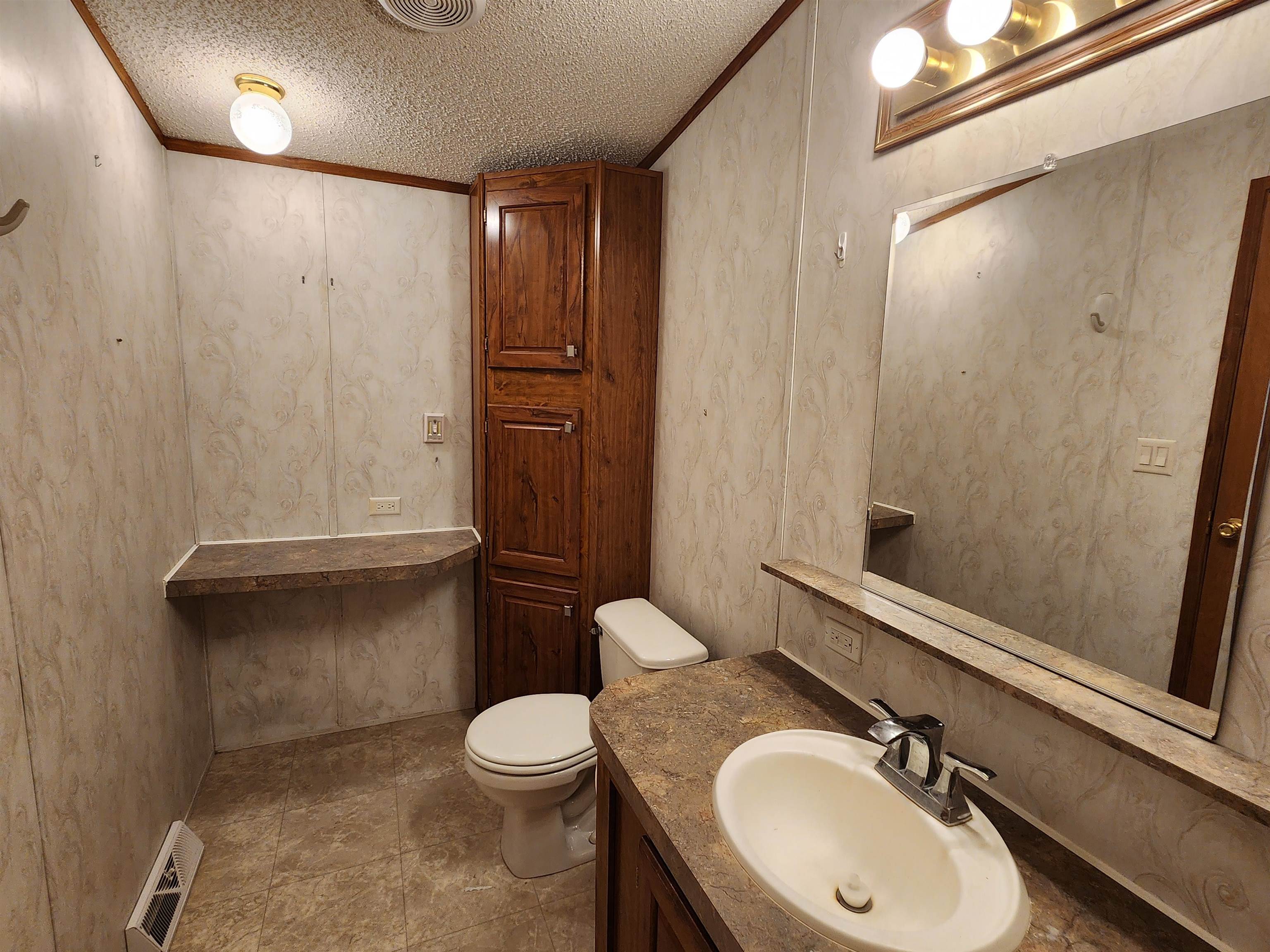 4 Pond Street Loudon, NH 03307 - Photo 17 of 35 Gallery Image 17