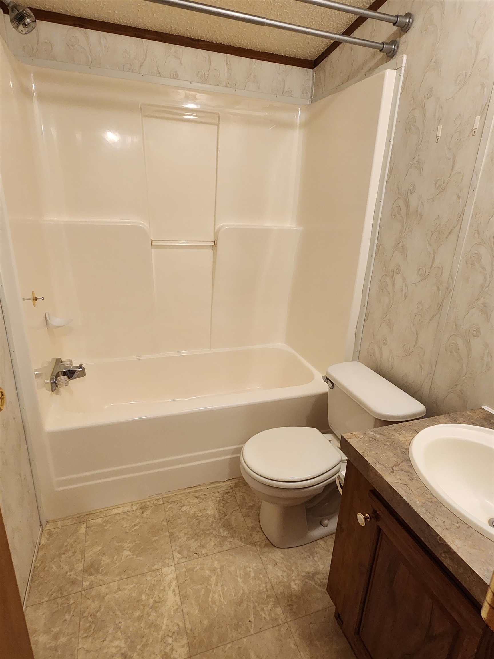 4 Pond Street Loudon, NH 03307 - Photo 21 of 35 Gallery Image 21