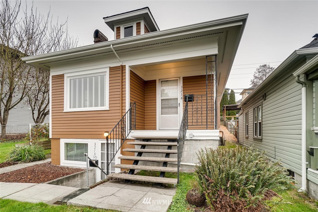 3218 Rucker Avenue, Unit 1 & 2 Everett, WA 98201 - Photo 1 of 38 Gallery Image 1