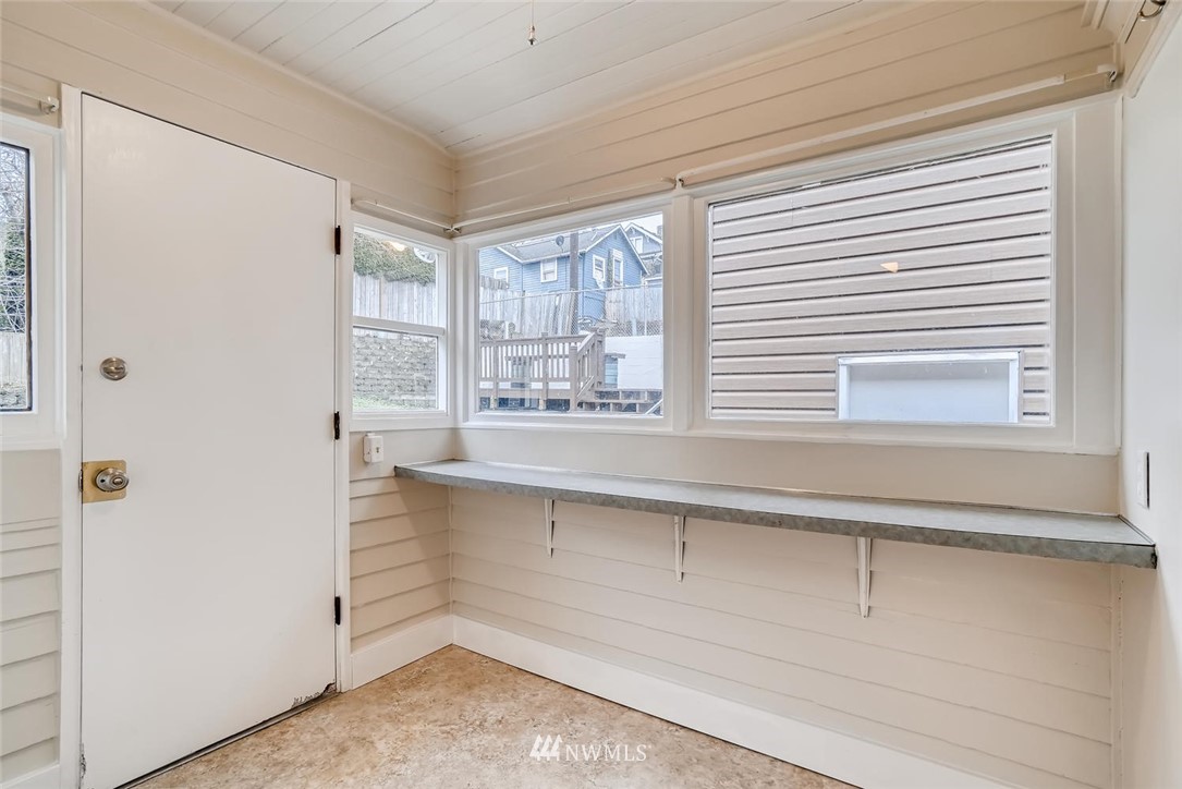 3218 Rucker Avenue, Unit 1 & 2 Everett, WA 98201 - Photo 18 of 38 Gallery Image 18