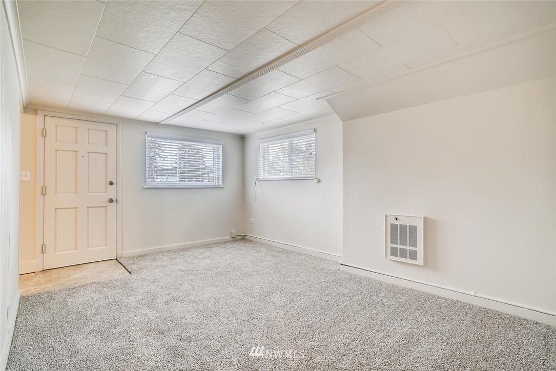 3218 Rucker Avenue, Unit 1 & 2 Everett, WA 98201 - Photo 20 of 38 Gallery Image 20