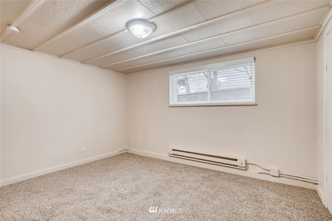 3218 Rucker Avenue, Unit 1 & 2 Everett, WA 98201 - Photo 27 of 38 Gallery Image 27