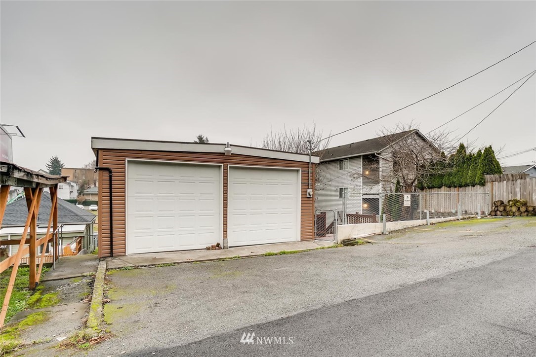 3218 Rucker Avenue, Unit 1 & 2 Everett, WA 98201 - Photo 35 of 38 Gallery Image 35
