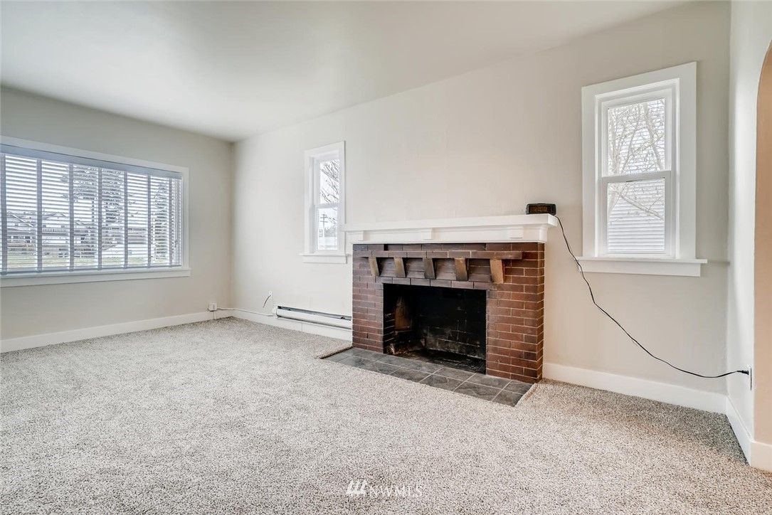 3218 Rucker Avenue, Unit 1 & 2 Everett, WA 98201 - Photo 5 of 38 Gallery Image 5