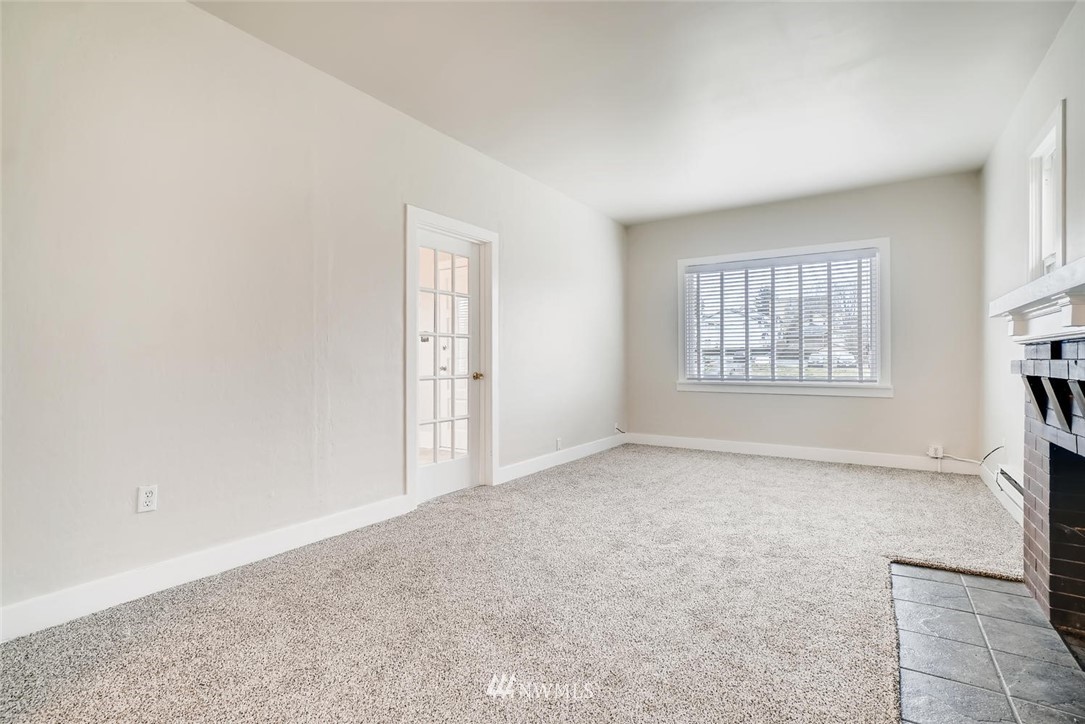 3218 Rucker Avenue, Unit 1 & 2 Everett, WA 98201 - Photo 8 of 38 Gallery Image 8