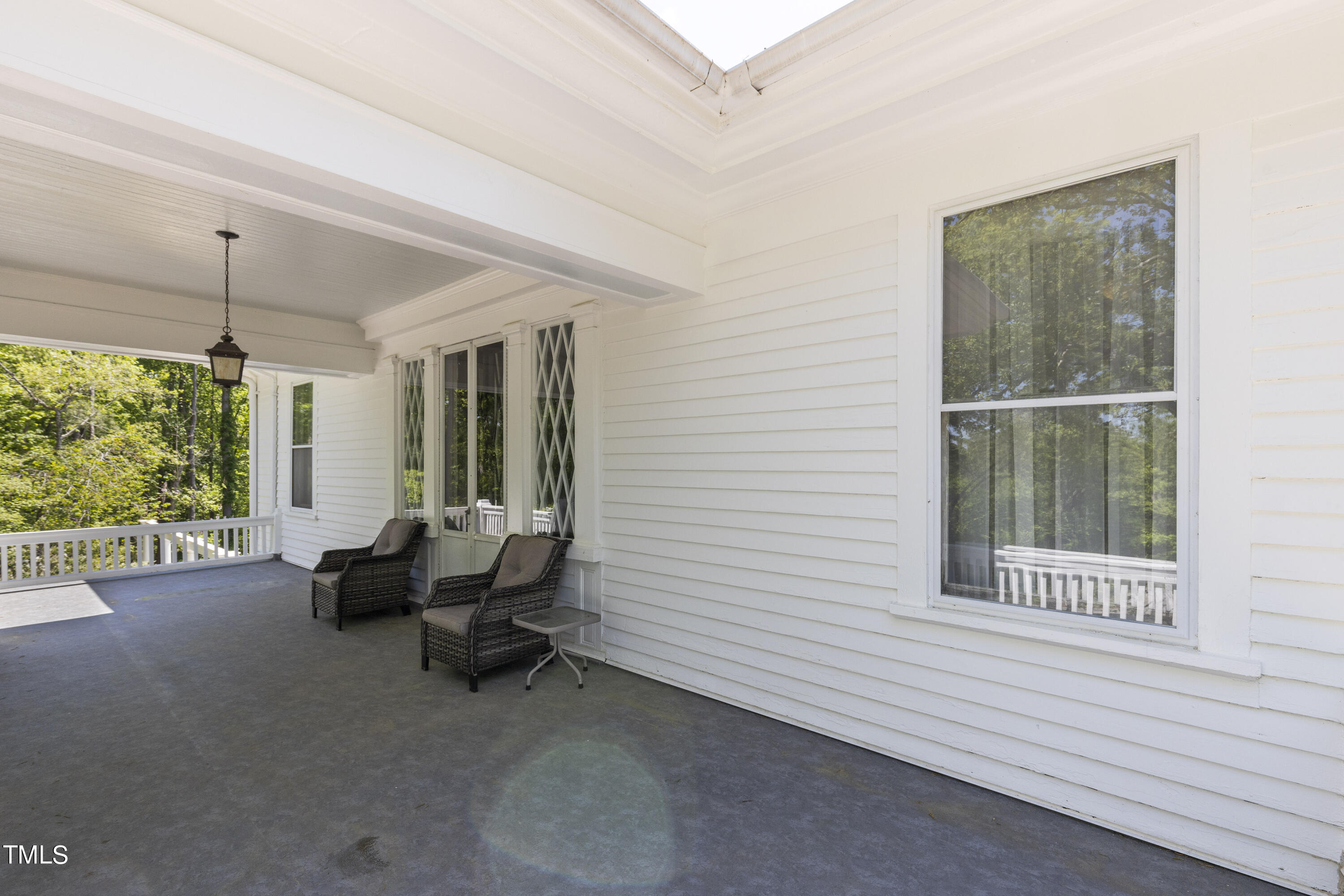 6321 Johnson Pond Road Fuquay-Varina, NC 27526 - Photo 17 of 50 a living room with furniture and a window