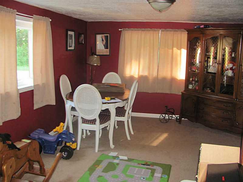 3475 Olivet Road Avonmore, PA 15618 - Photo 6 of 13 Family Room.
