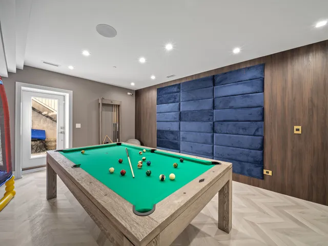 $2,599,000 | 3075 Keystone Road, Northbrook, IL 60062