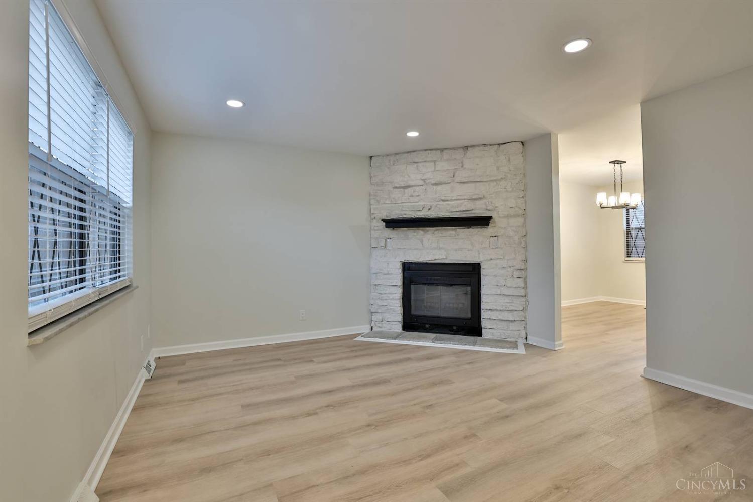 5640 Springdale Road Cincinnati, OH 45251 - Photo 18 of 38 Gallery Image 18