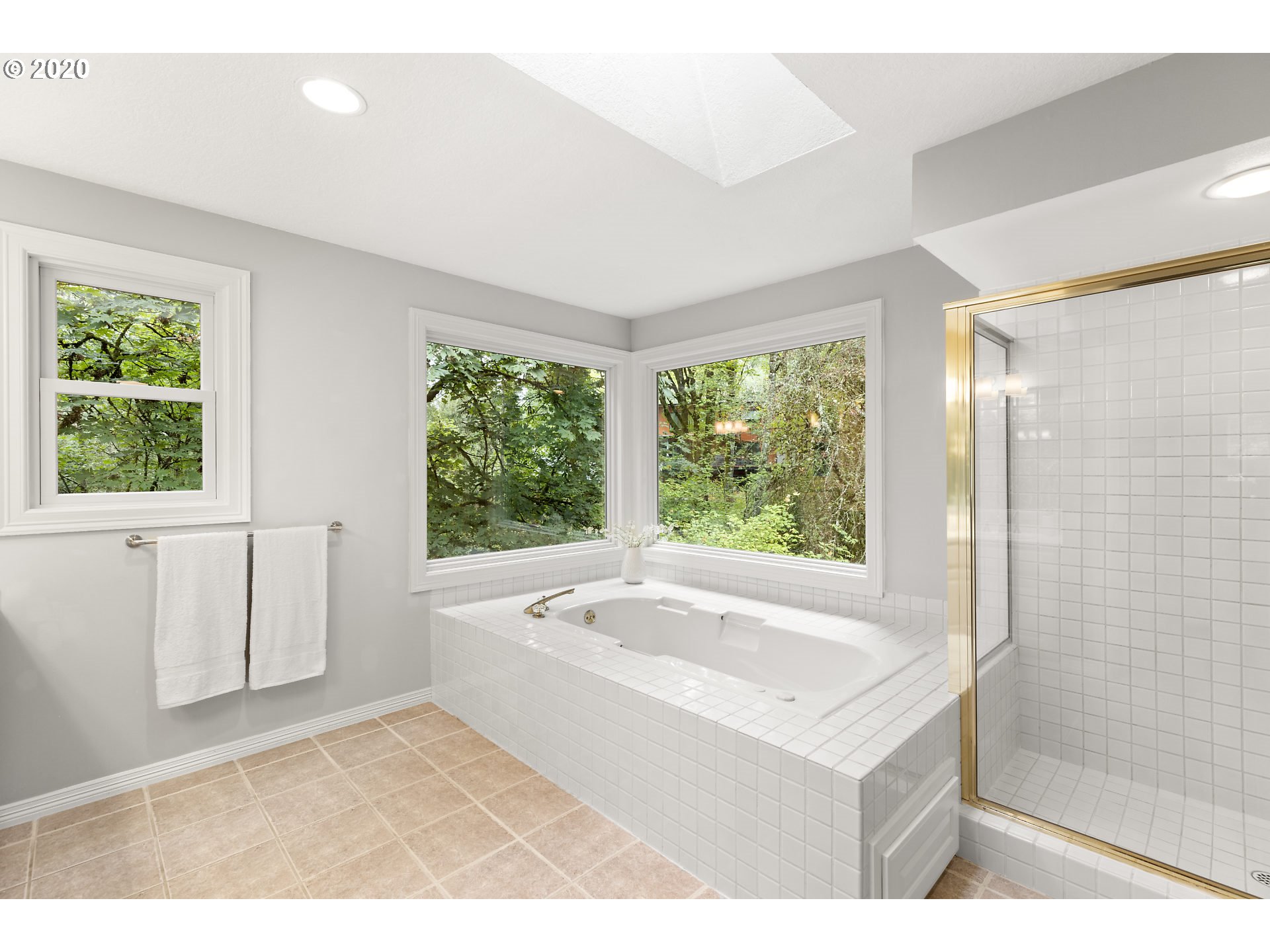 584 Southwest Regency Place Portland, OR 97225 - Photo 19 of 30 Gallery Image 19
