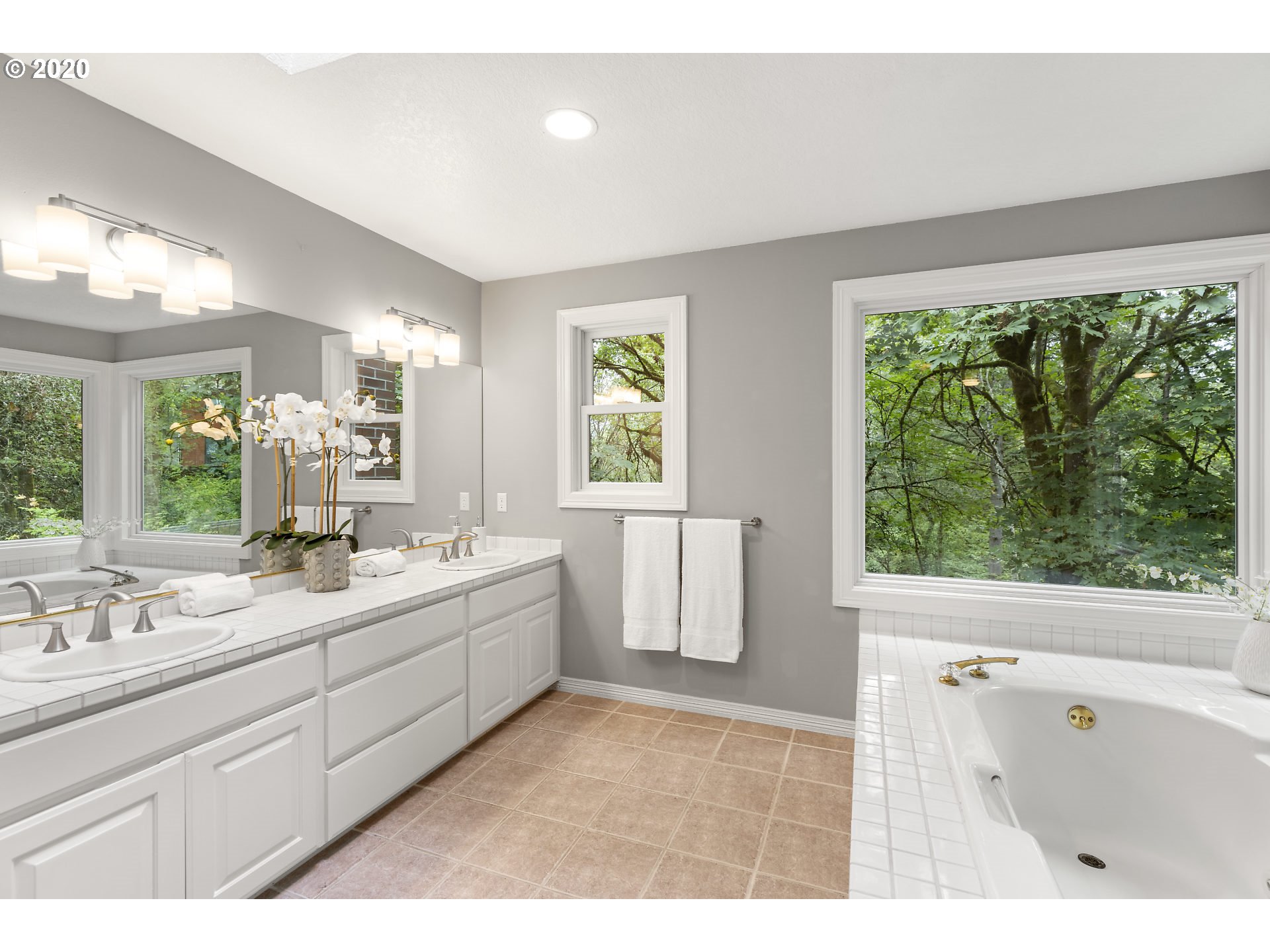 584 Southwest Regency Place Portland, OR 97225 - Photo 23 of 30 Gallery Image 23