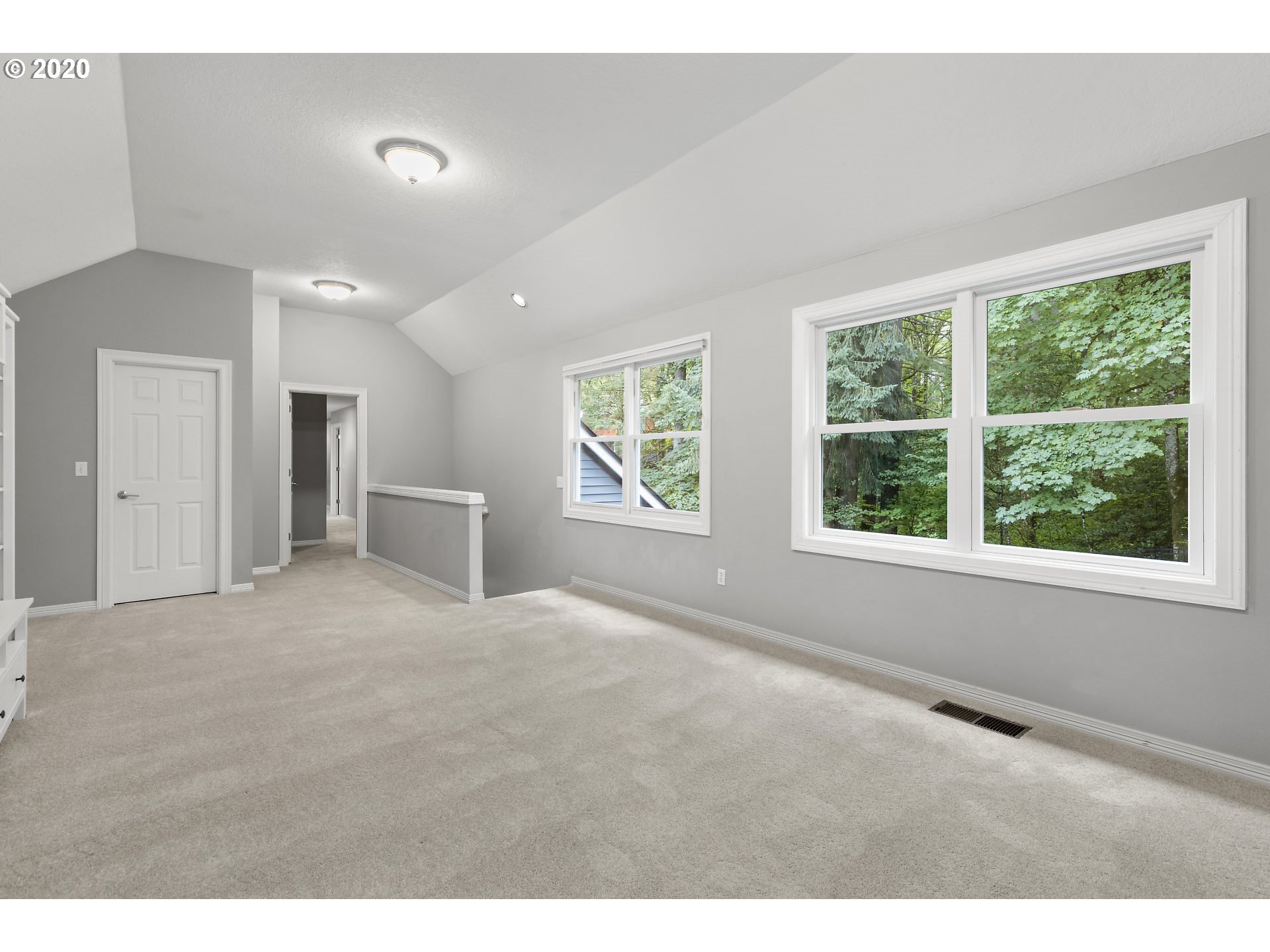 584 Southwest Regency Place Portland, OR 97225 - Photo 26 of 30 Gallery Image 26