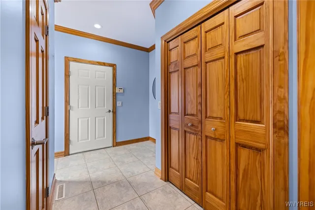 $649,900 | 5815 Forest Creek Drive, Clarence, NY 14051