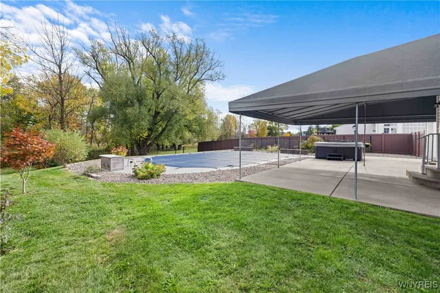 $649,900 | 5815 Forest Creek Drive, Clarence, NY 14051