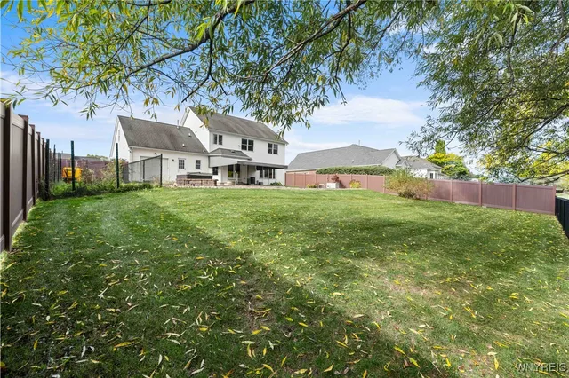 $649,900 | 5815 Forest Creek Drive, Clarence, NY 14051