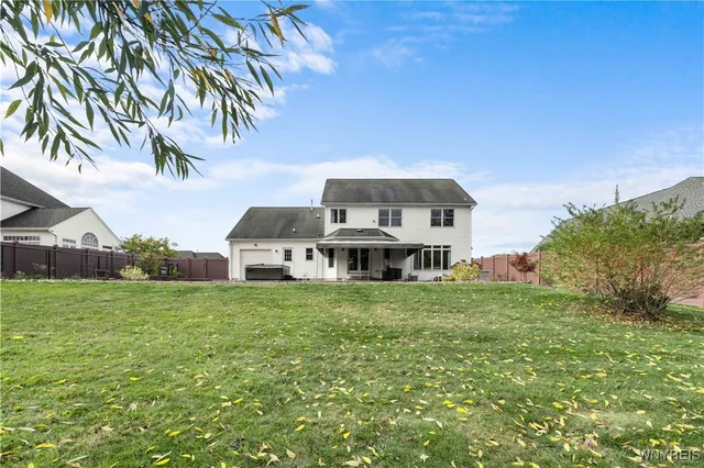 $649,900 | 5815 Forest Creek Drive, Clarence, NY 14051