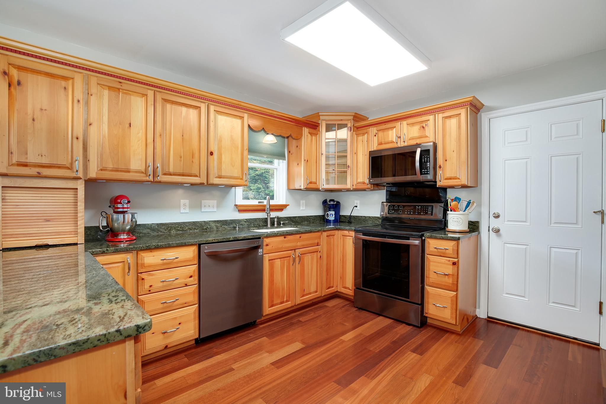 2670 Leslie Road Mount Airy, MD 21771 - Photo 16 of 42